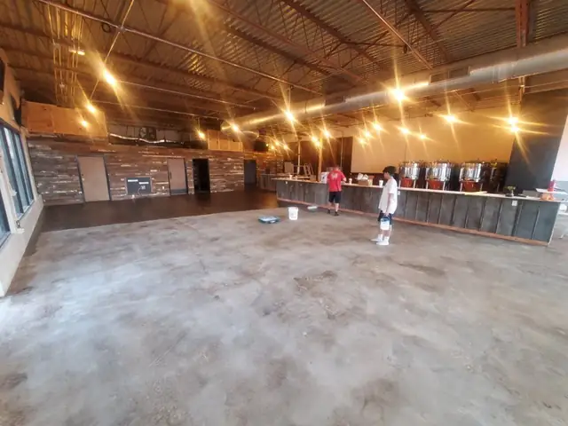 Floor installation in the main room