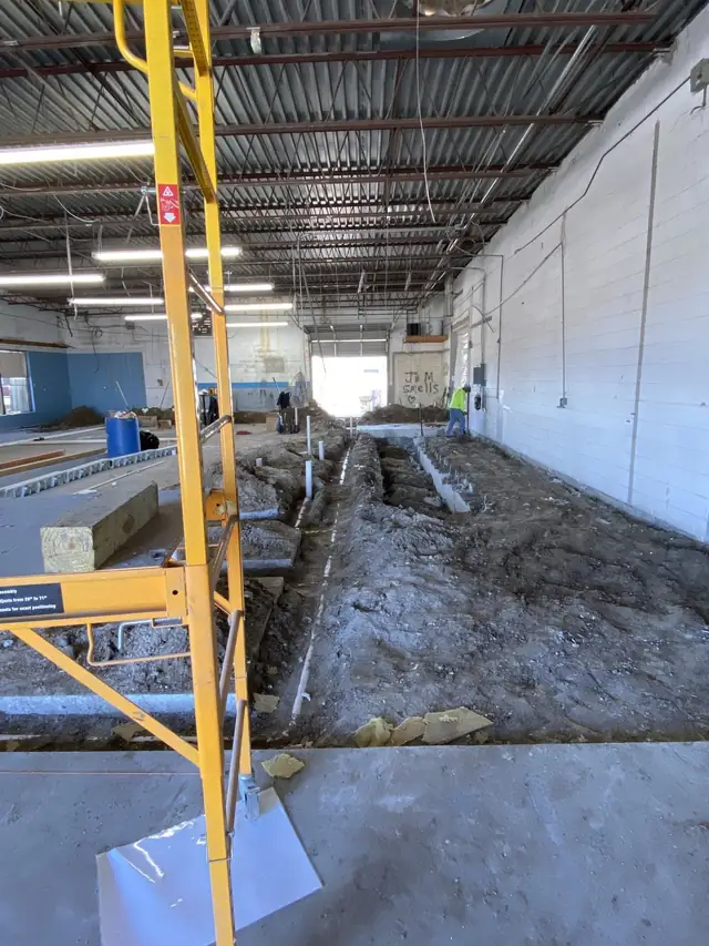 Shovel work inside the warehouse